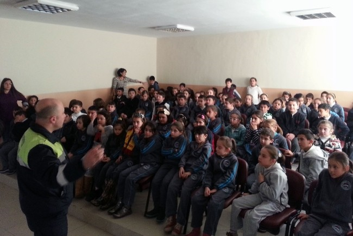 Osmangazi Belediyesi Miniklere Geri Dönüşümü Anlatıyor