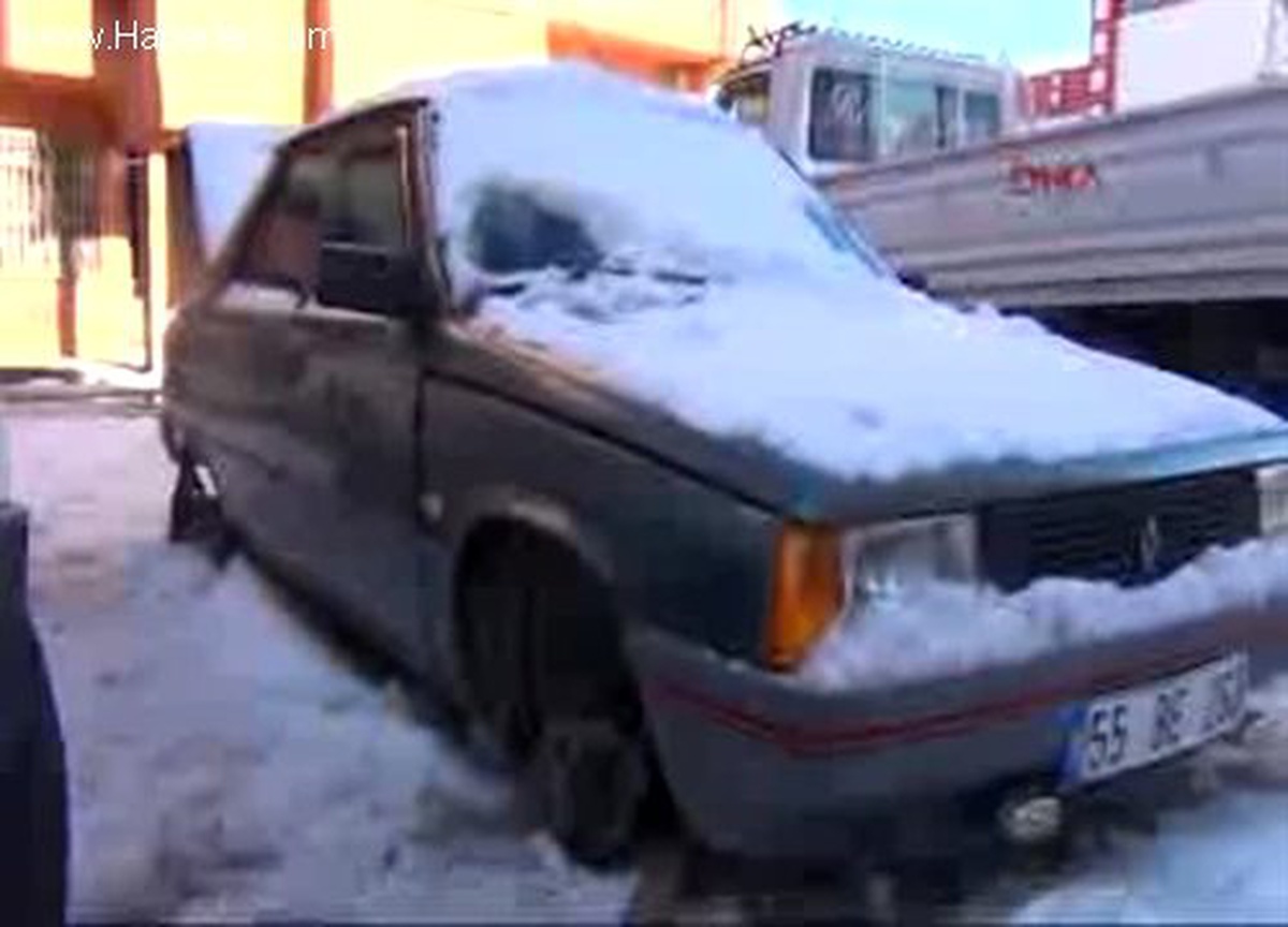 Otomobillerin Lastiklerine Jantlarıyla Birlikte Çaldılar