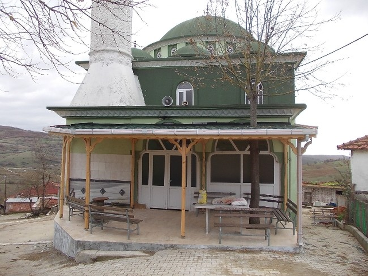 Sadıklar Köyü İstedi, İzmit Belediyesi Yaptı