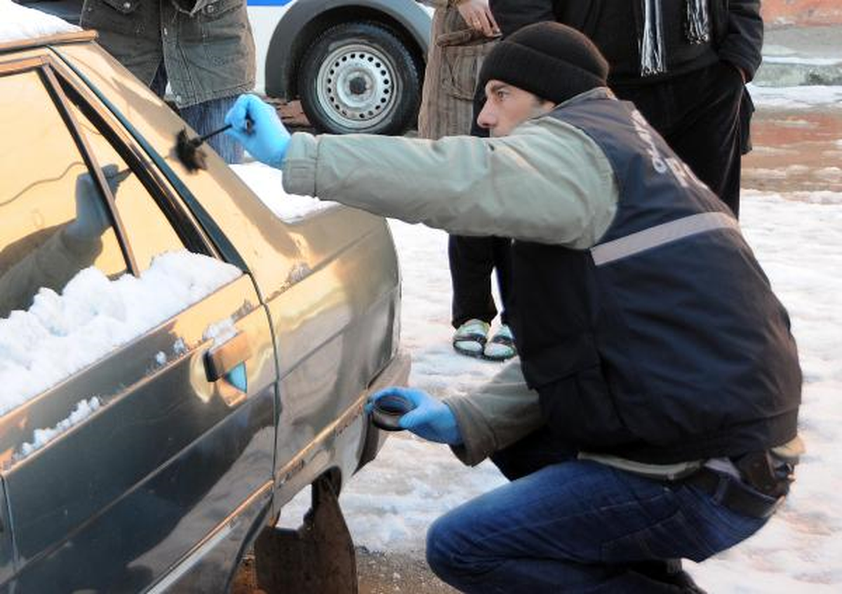 Park Halindeki 2 Otomobilin Tekerlekleri Çalındı