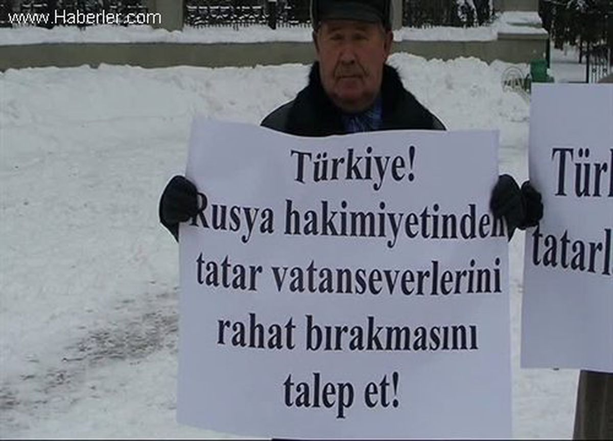 Tataristan\'da Türk bayraklı protesto -