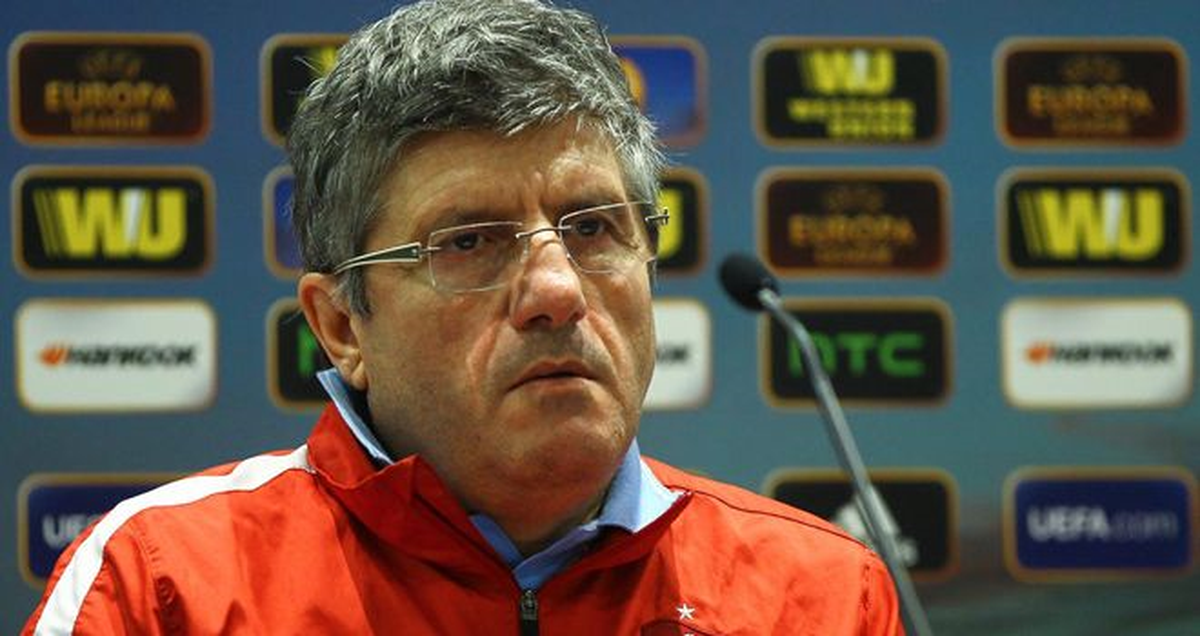 Trabzonspor Teknik Direktörü Mustafa Akçay, Avrupa\'da Namağlup