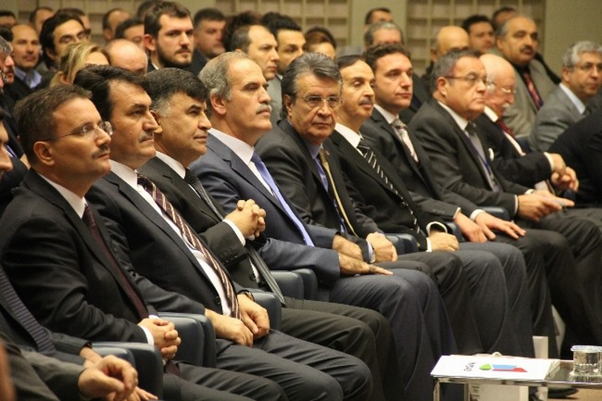 "Türkiye\'deki 20 Milyon Konutun Yarısına Yakını Riskli"