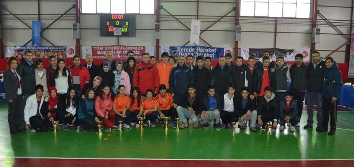 Van\'da \'Okul Sporları Masa Tenisi İl Birinciliği\' Müsabakası