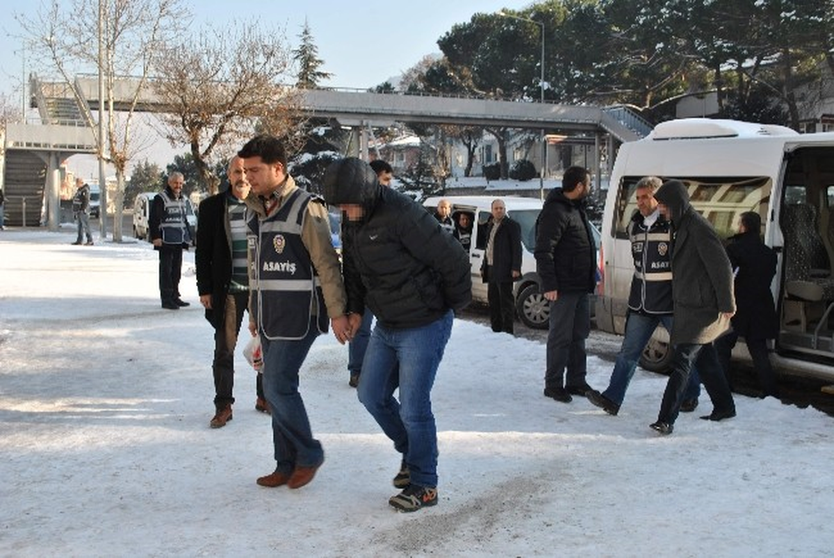 5 İlde İkiz Çek Operasyonu