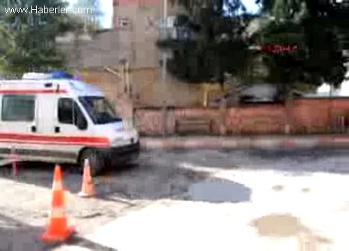 Ahşap Merdivenden Düşen Kadın Ağır Yaralandı