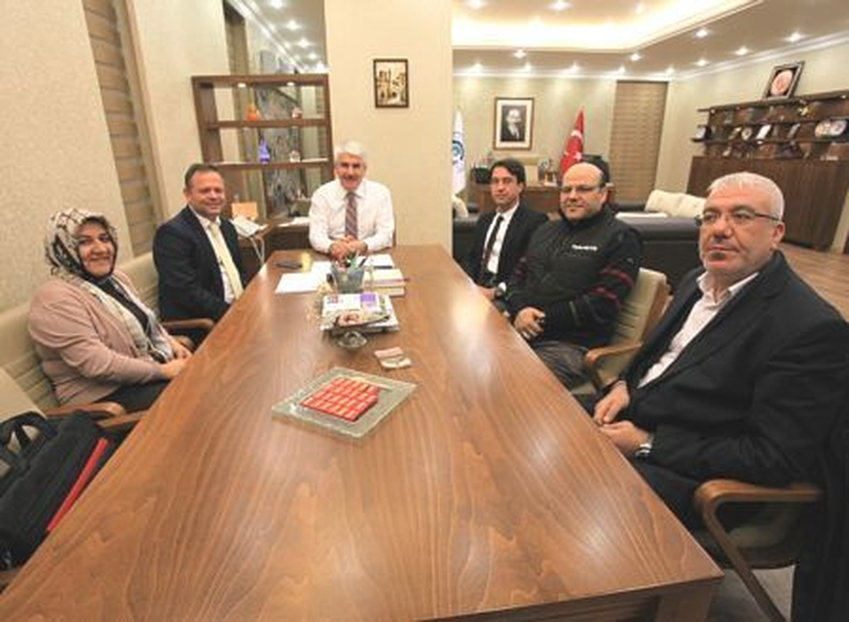 AK Parti Odunpazarı İlçe Başkanı Kelleci\'den Sakallı\'ya Ziyaret