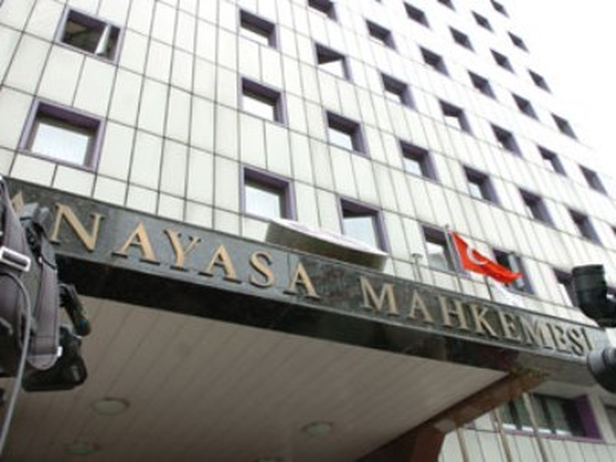 Anayasa Mahkemesinden 5 Parti İçin Suç Duyurusu Kararı