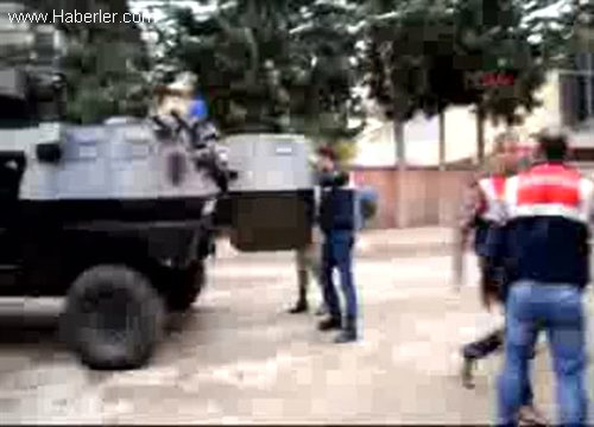 Boğazı Kesilmiş ve Başı Taşla Ezilmiş Cinayete 2 Tutuklama