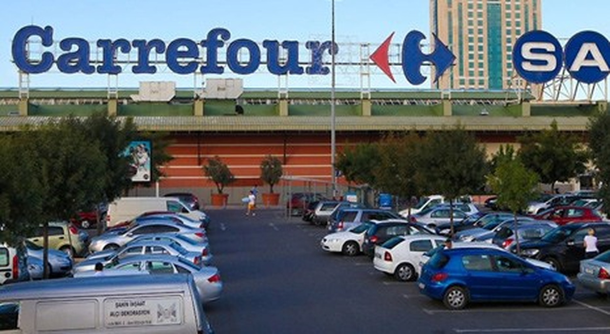Carrefoursa Ümraniye Alışveriş Merkezi'nden Yeniyıl Sürprizi