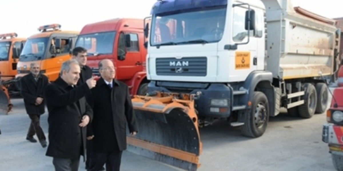 Kırıkkale Valisi Kolat\'tan Karayolları 44. Şube Şefliğine Ziyaret