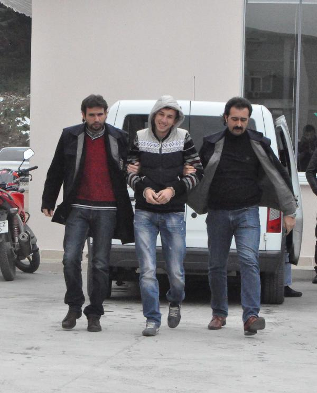 Kız Kardeşini Kaçırarak Evlenen Kişiyi Bıçakladı