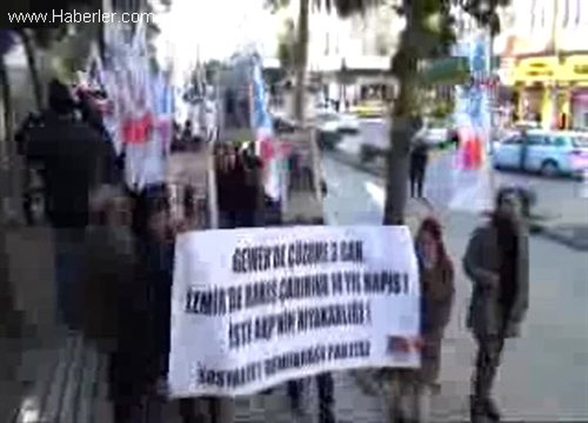 Mersin\'de SDP\'liler Tutuklu Arkadaşları İçin Eylem Yaptı