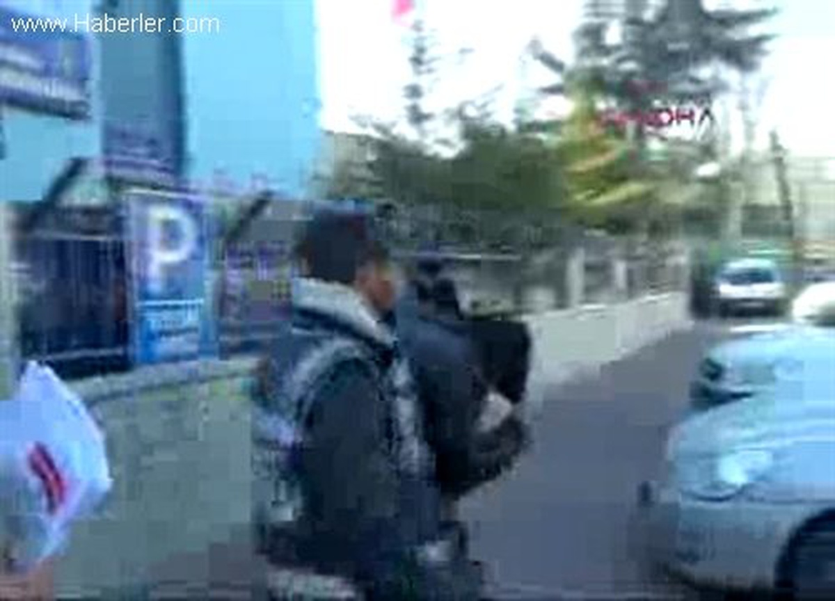 Oto Hırsızları Güvenlik Kameraları Sayesinde Yakalandı