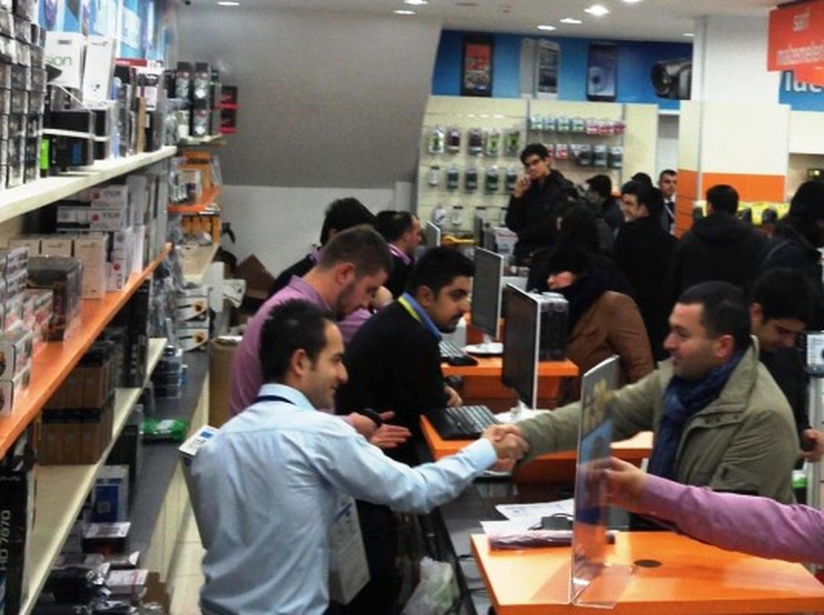 Vatan Bilgisayar 90. Mağazasını Acıbadem'de Açtı