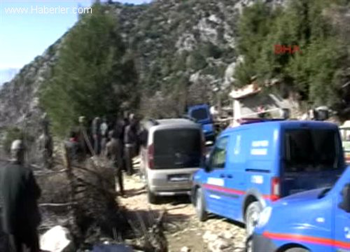 Antalya Serik\'de Kızgın Damat Eşi, Kayınpederi ve Kayınvalidesini Öldürdü