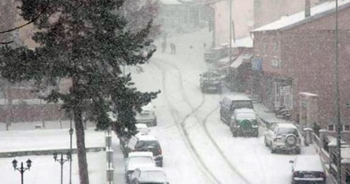 Ardahan\'daki Kar Yağışı ve Tipi