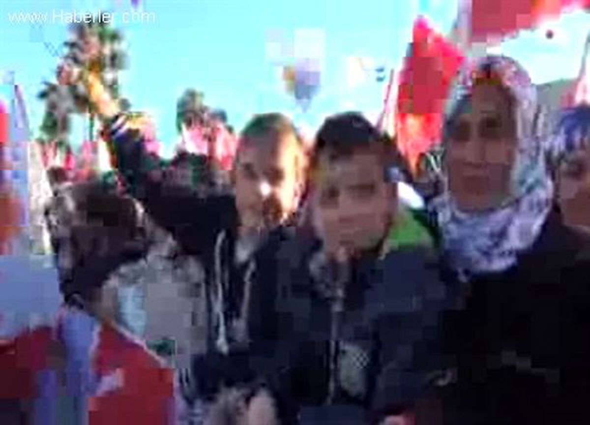 Başbakan Erdoğan, Finike\'de 5 Bin Kişiye Hitap Etti