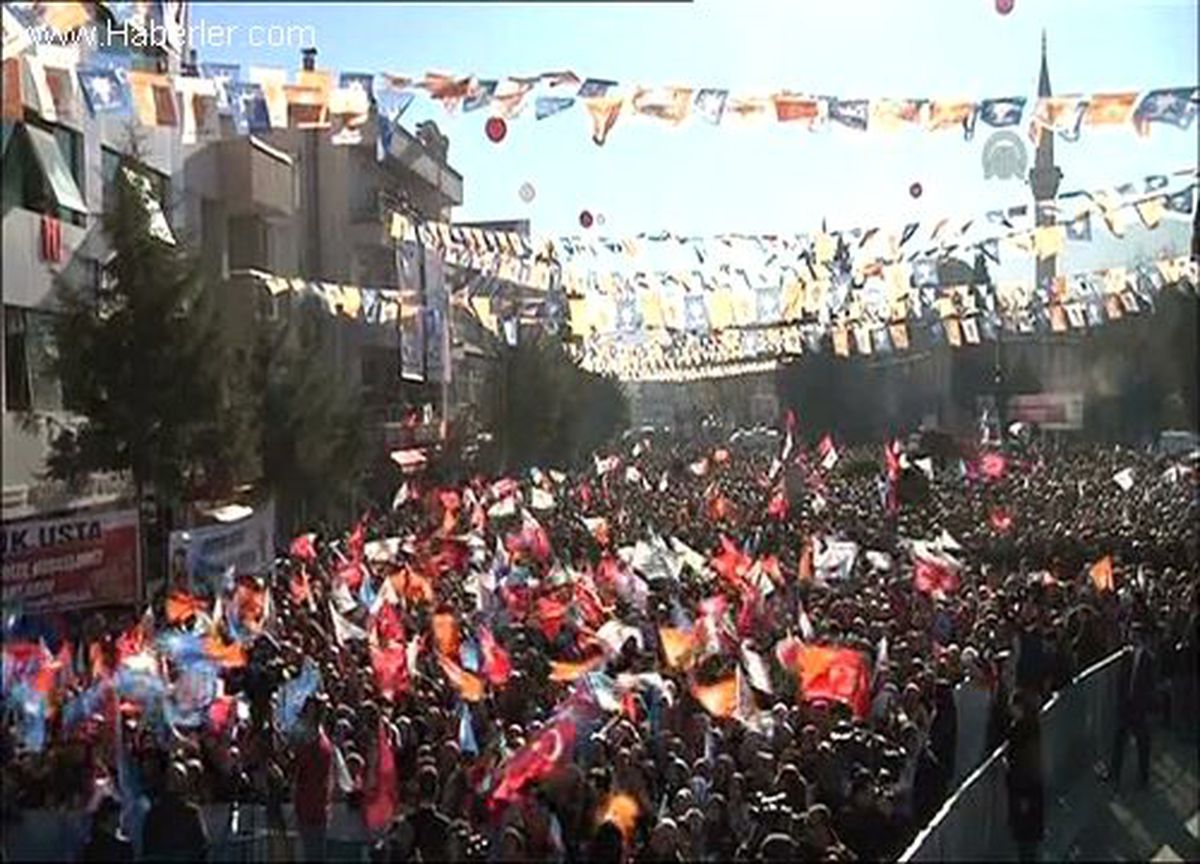 Başbakan Erdoğan: "Kimseye burada operasyon, ameliyat ettirmeyiz" -