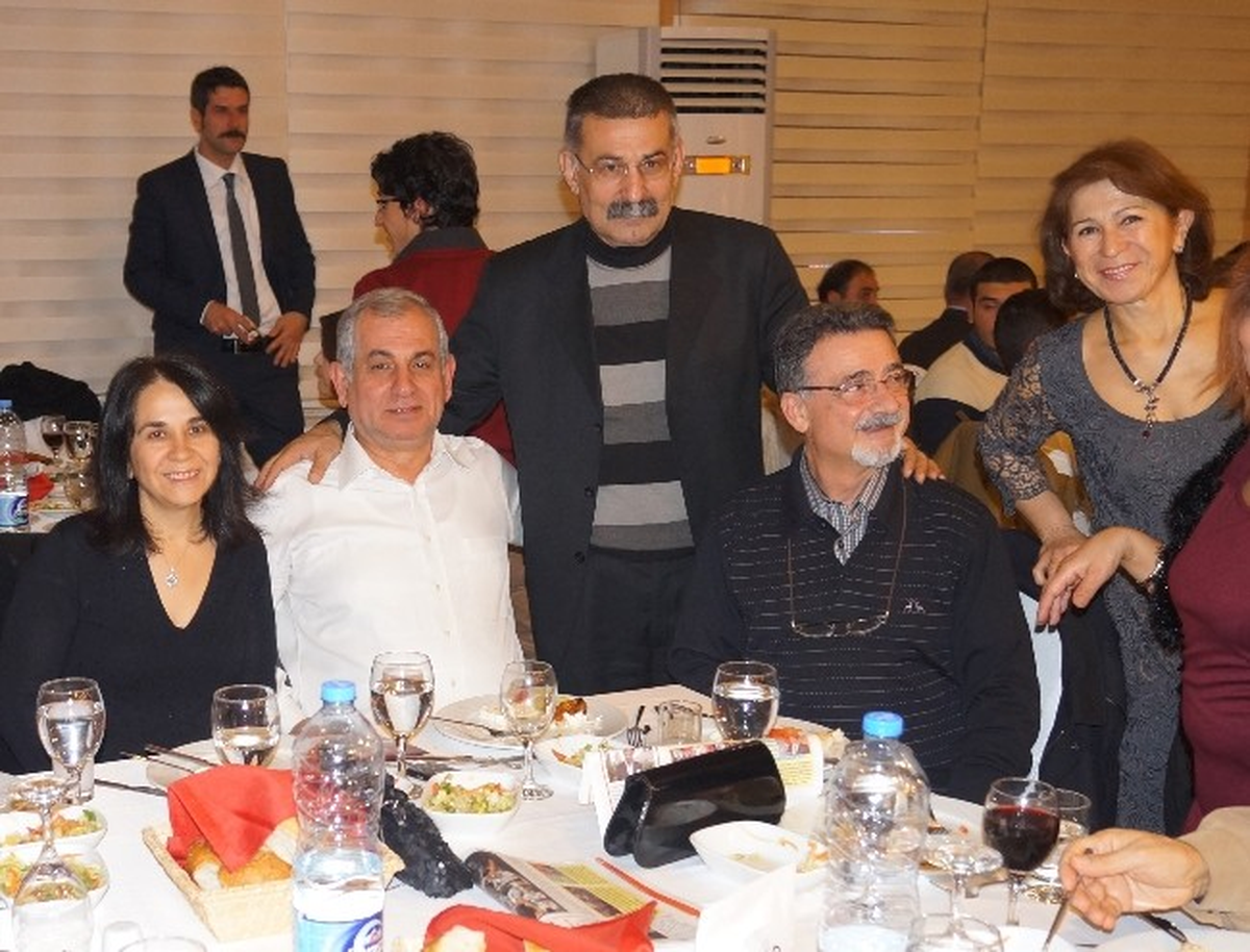 CHP\'nin Gecesinde Kalp Krizi Şoku