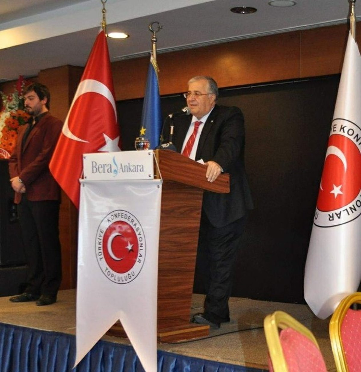 DSP Genel Başkanı Masum Türker Yerel Yönetimler Zirvesi\'ne Katıldı