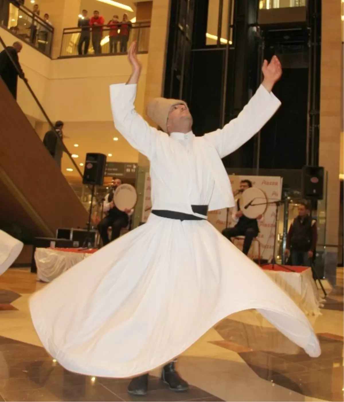 Hazret-İ Mevlâna Şanlıurfa Piazza\'da Anıldı