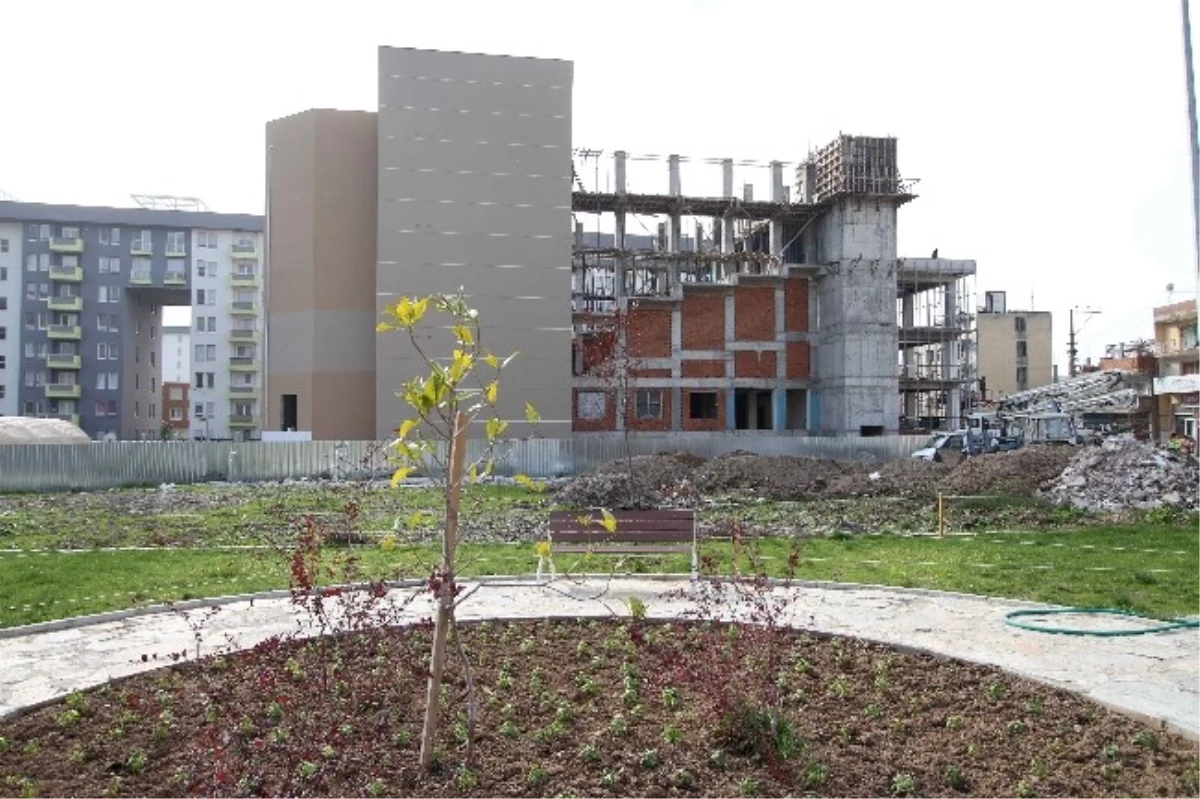 Karşıyaka Belediyesi 2013\'ü de Rekorla Uğurlamaya Hazırlanıyor