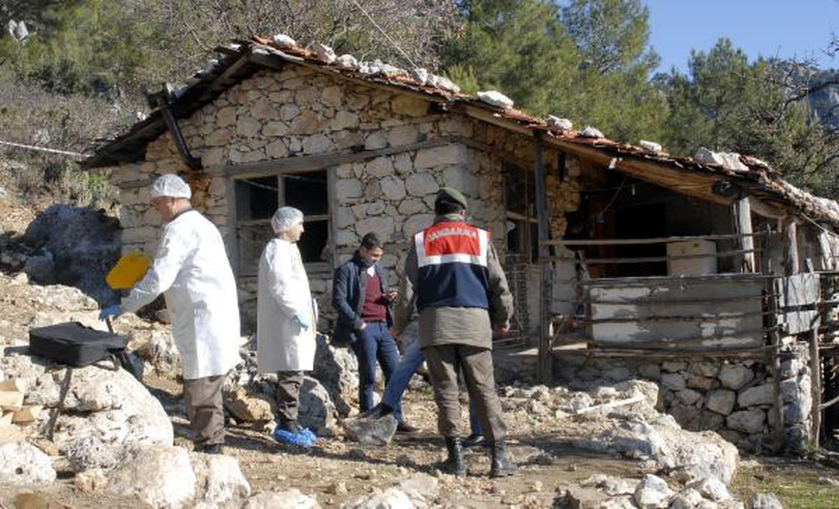 Kızgın Damat Eşi, Kayınpederi ve Kayınvalidesini Öldürdü