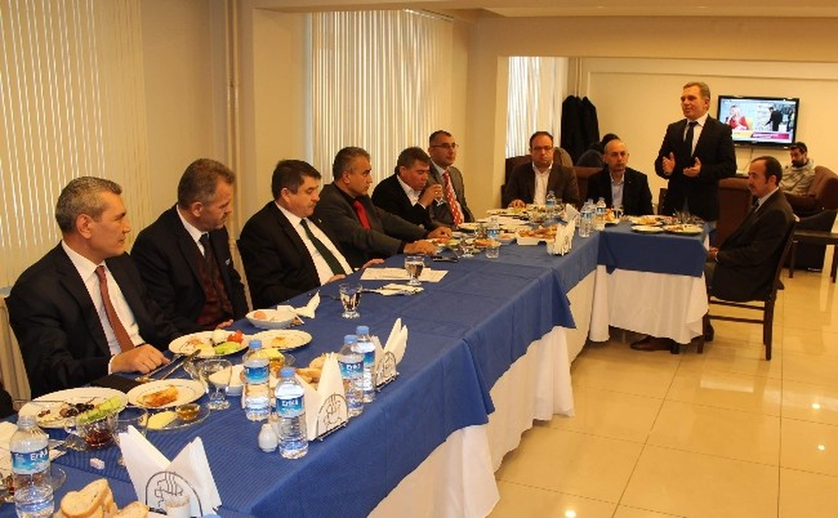 Manisa\'da Hemşeri Dernekleri Çalıştayı Sona Erdi
