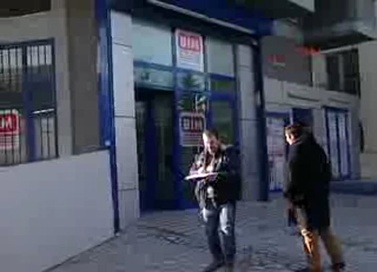 Markette Silahlı Soygun Girişimi