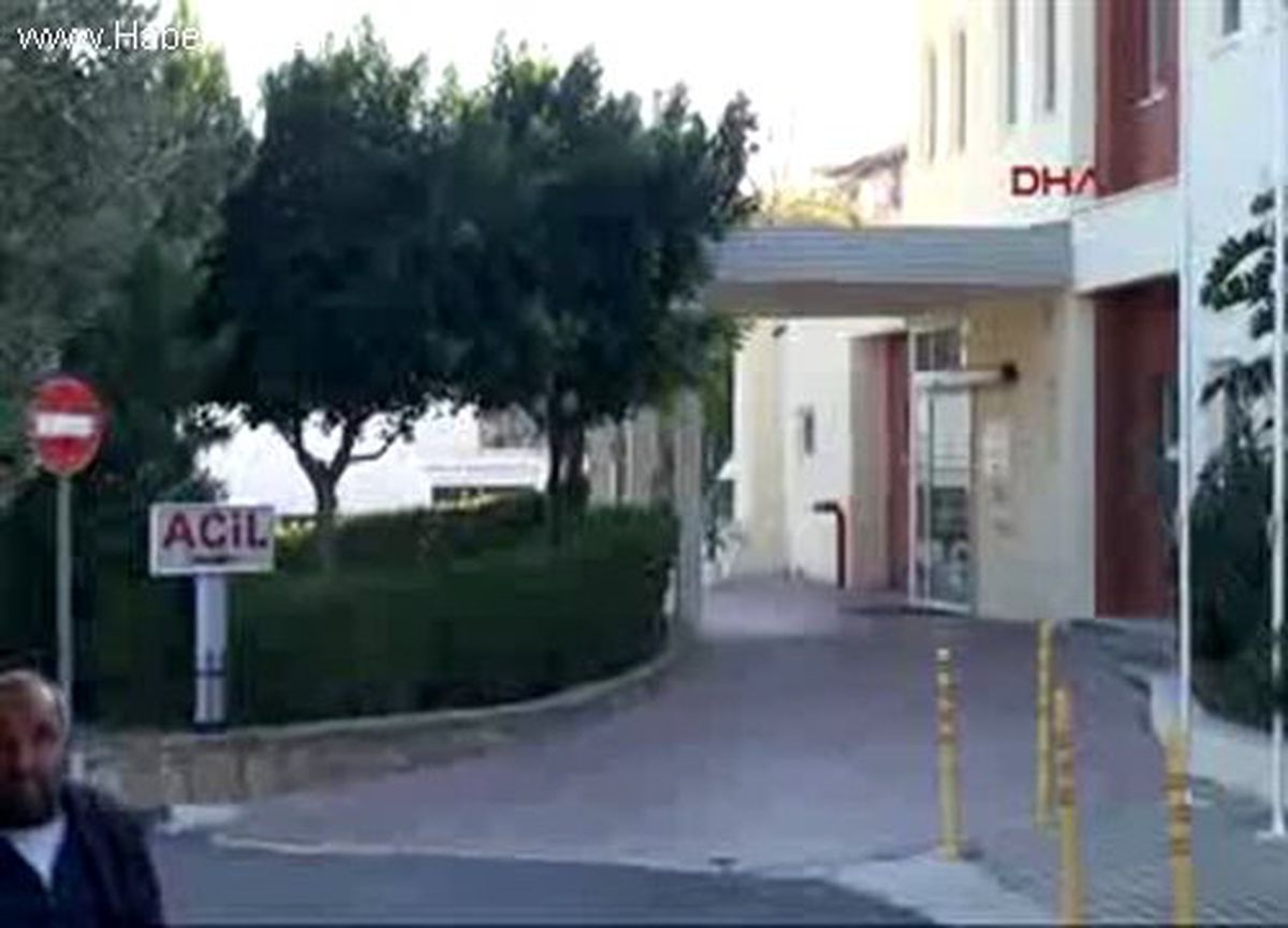 Özgü Namal\'ın Baba Üzüntüsü