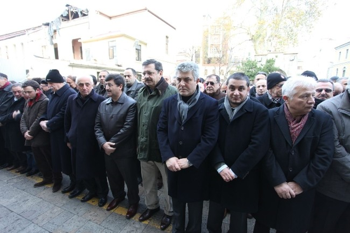 TOBB Başkanı Hisarcıklıoğlu Şadan Eren\'i Acı Gününde Yalnız Bırakmadı