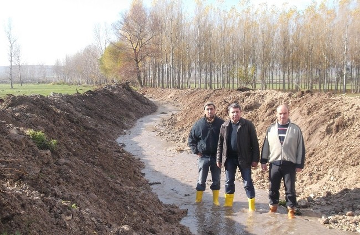 Vize Ziraat Odası ve Çiftçi Malları Koruma Başkanlığı Dere Islah Çalışması Yaptı