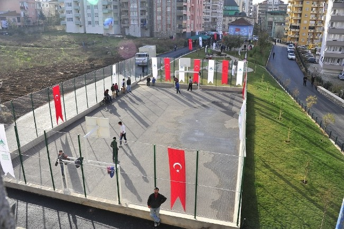 Yıldırım\'a Şeb-İ Arus Parkı ve Basketbol Sahası