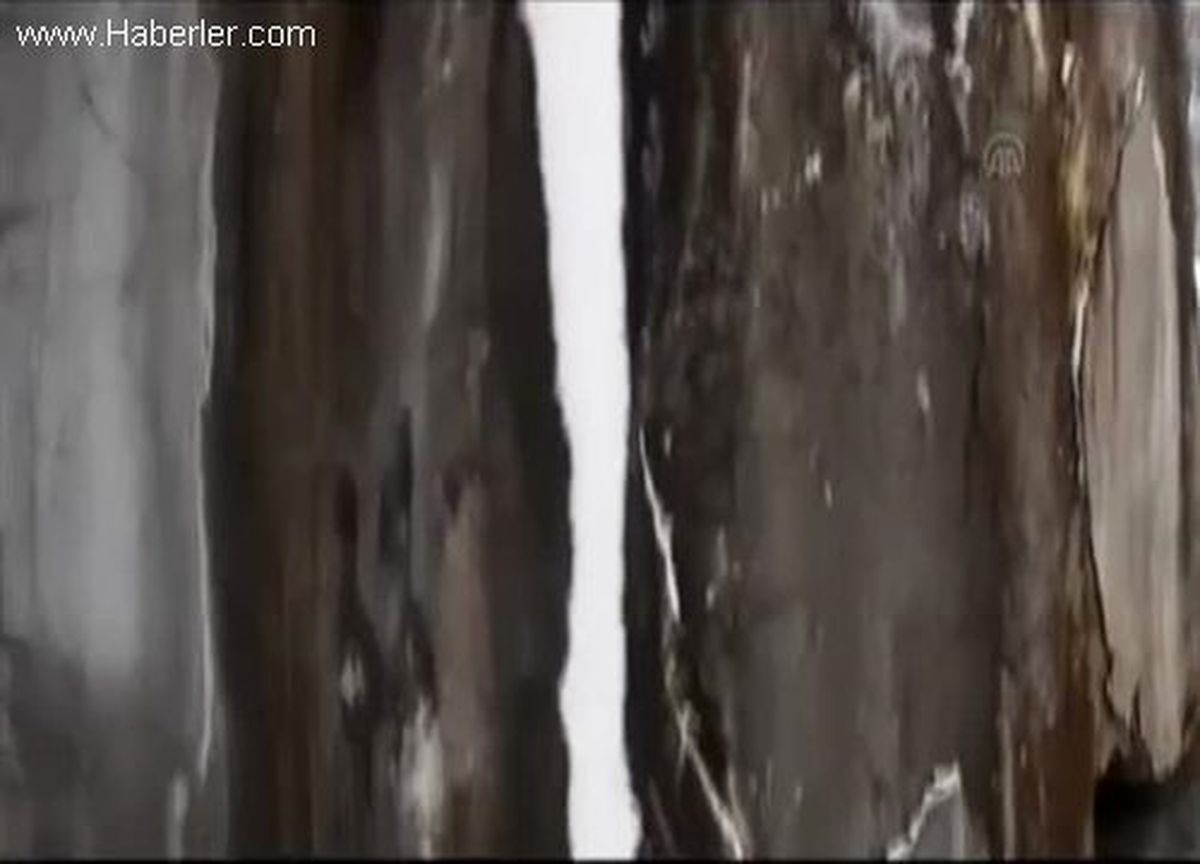 5 Metrelik Buz Sarkıtı