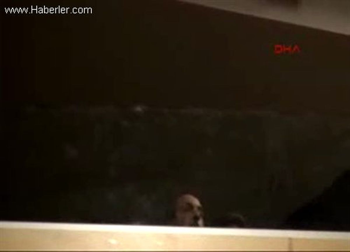 Başbakan\'ın Başdanışmanı Yiğit Bulut\'a Şemsiyeli Koruma