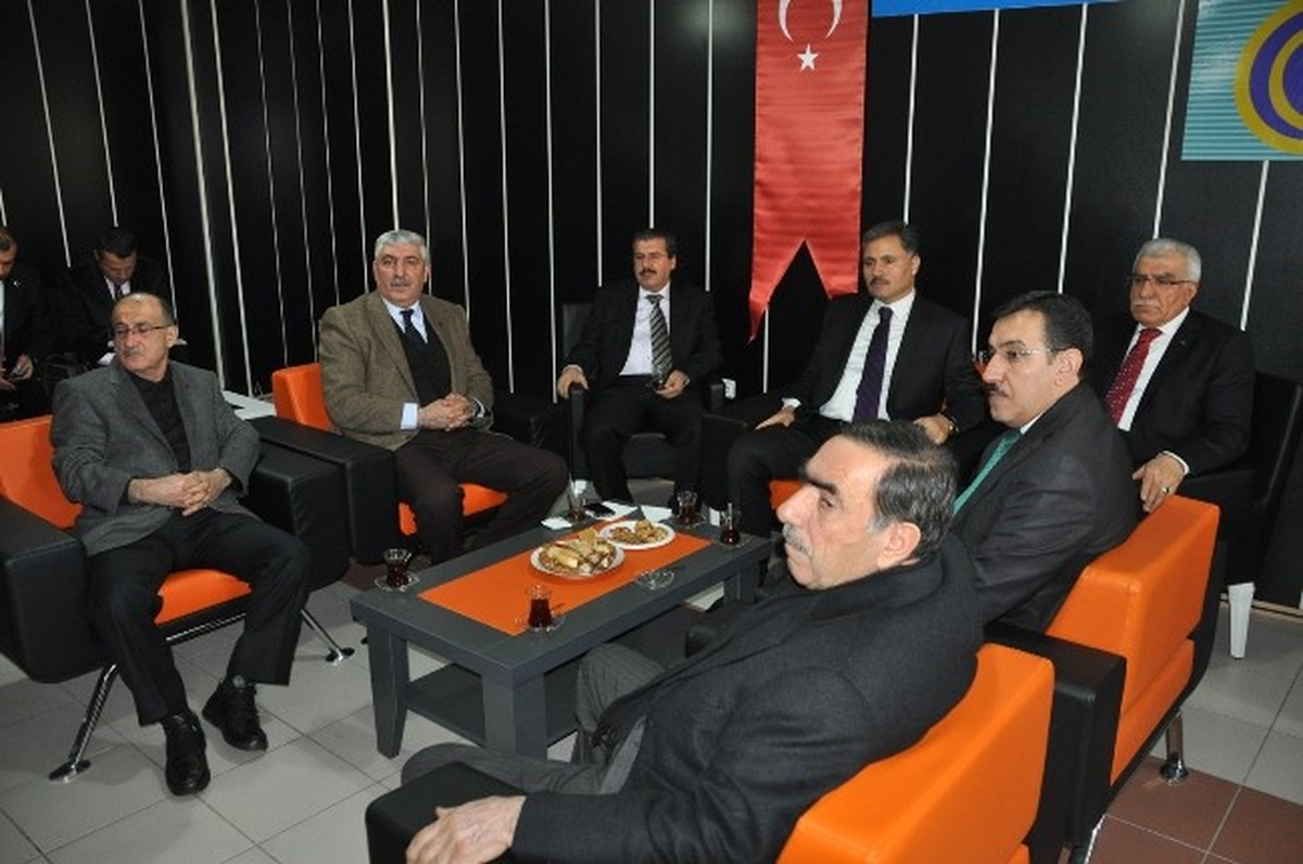 Malatya Belediye Başkanı Çakır, Birlik Vakfını Ziyaret Etti
