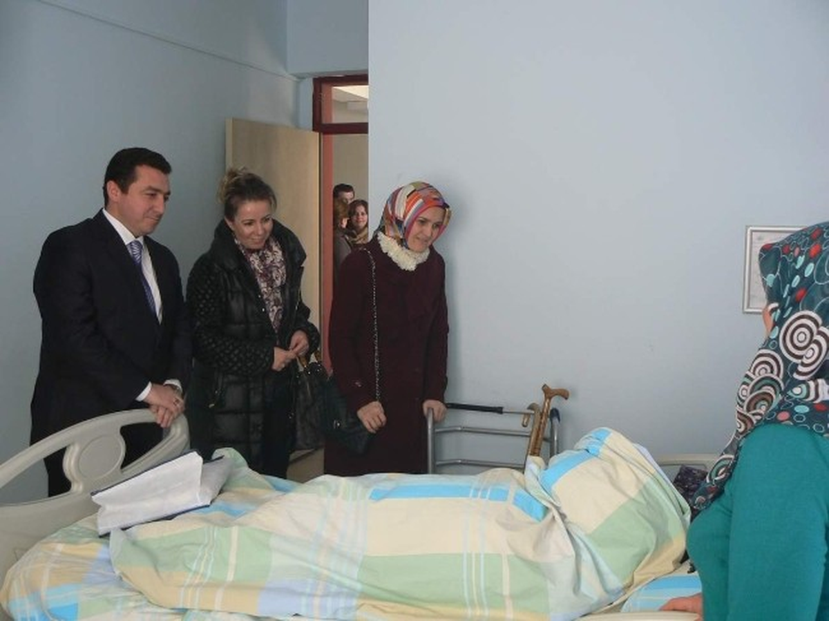 Başkan Vekili Bakıcı\'dan Hastane Ziyareti