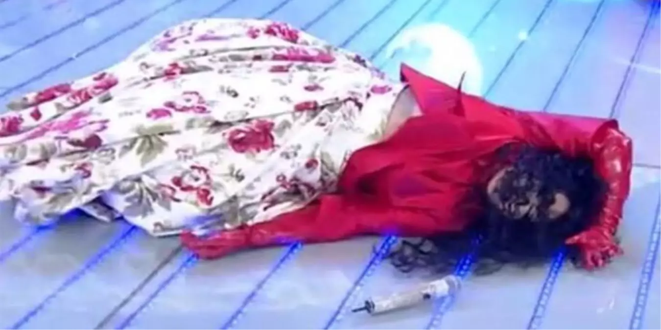 Bülent Ersoy Sahnede Bayıldı