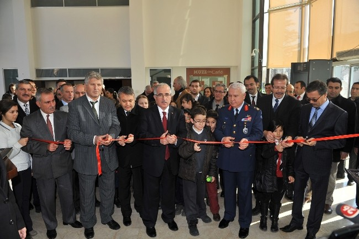 "Çanakkale 1915 Savaş Malzemeleri Müzesi" Eskişehir\'de Açıldı