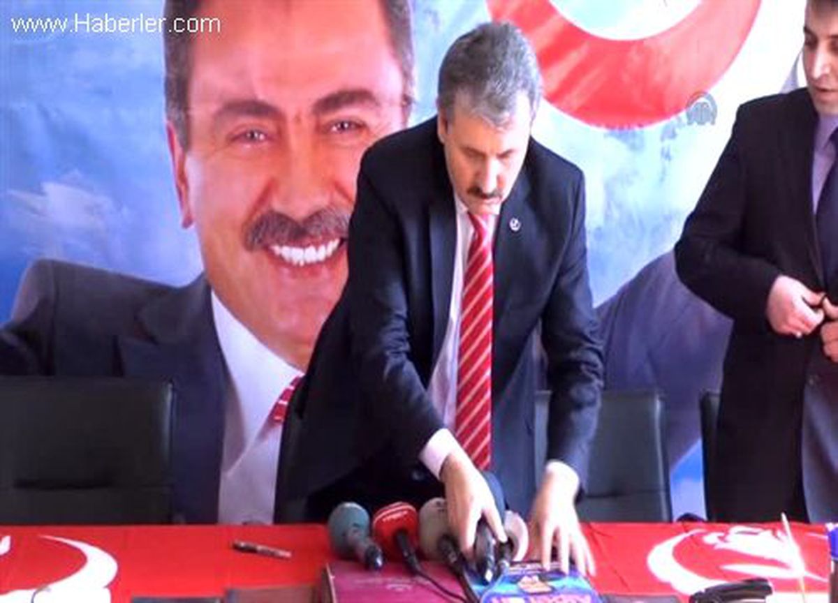Destici: "Türk milleti, tarihin hiçbir döneminde soykırım yapmamıştır" -