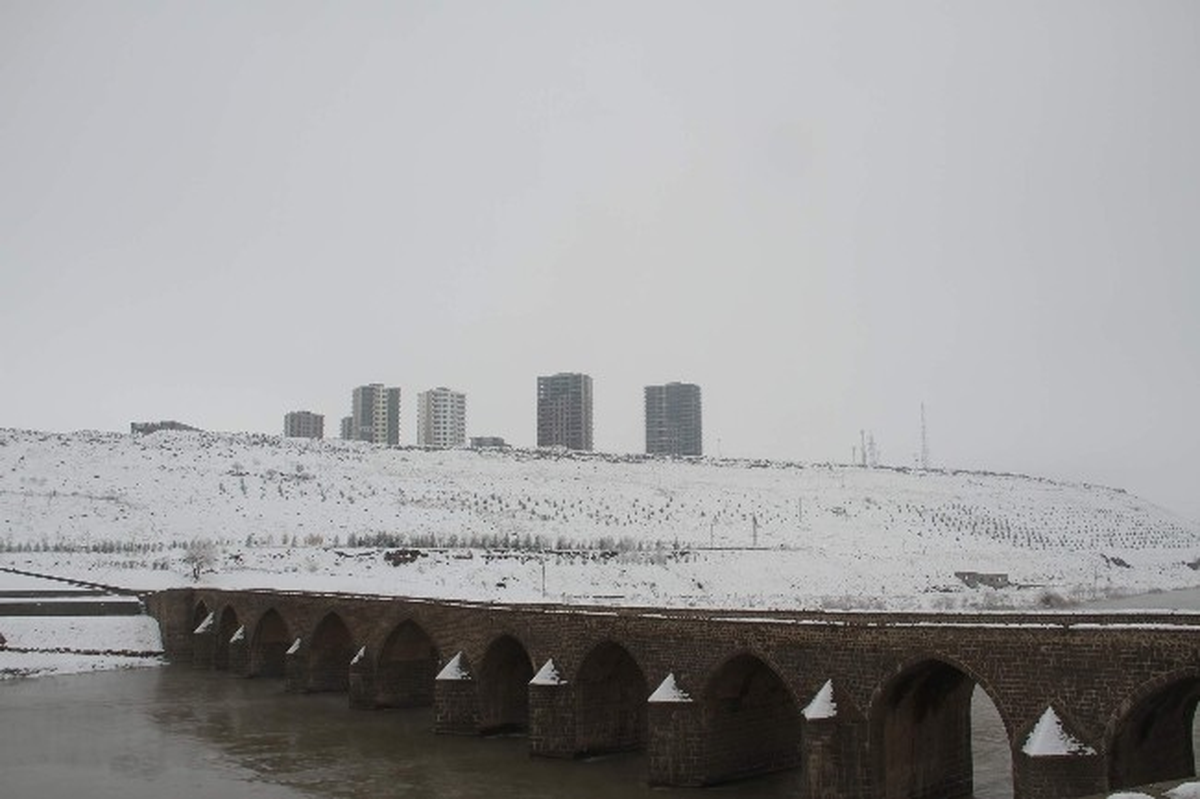 Diyarbakır\'da Soğuk Hava Etkisini Sürdürüyor