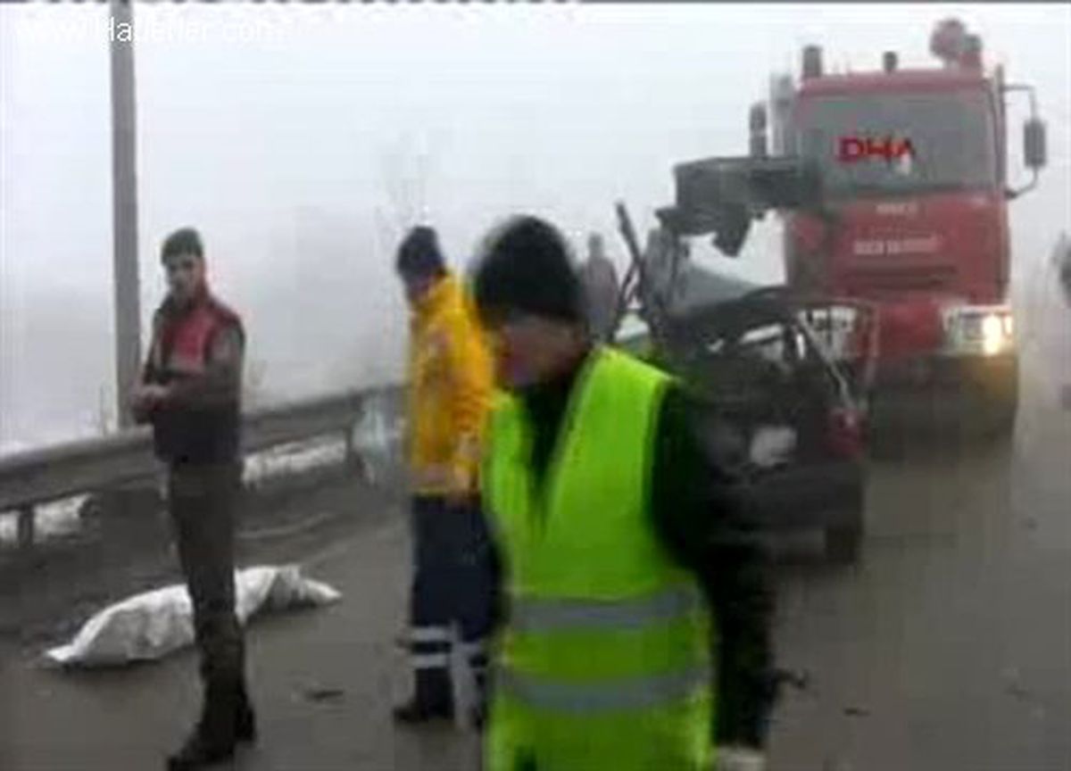 Düzce\'de Sis Can Aldı: 1 Ölü, 4 Yaralı