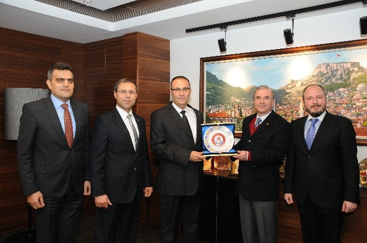 Egiad\'dan Mutso\'ya Ziyaret