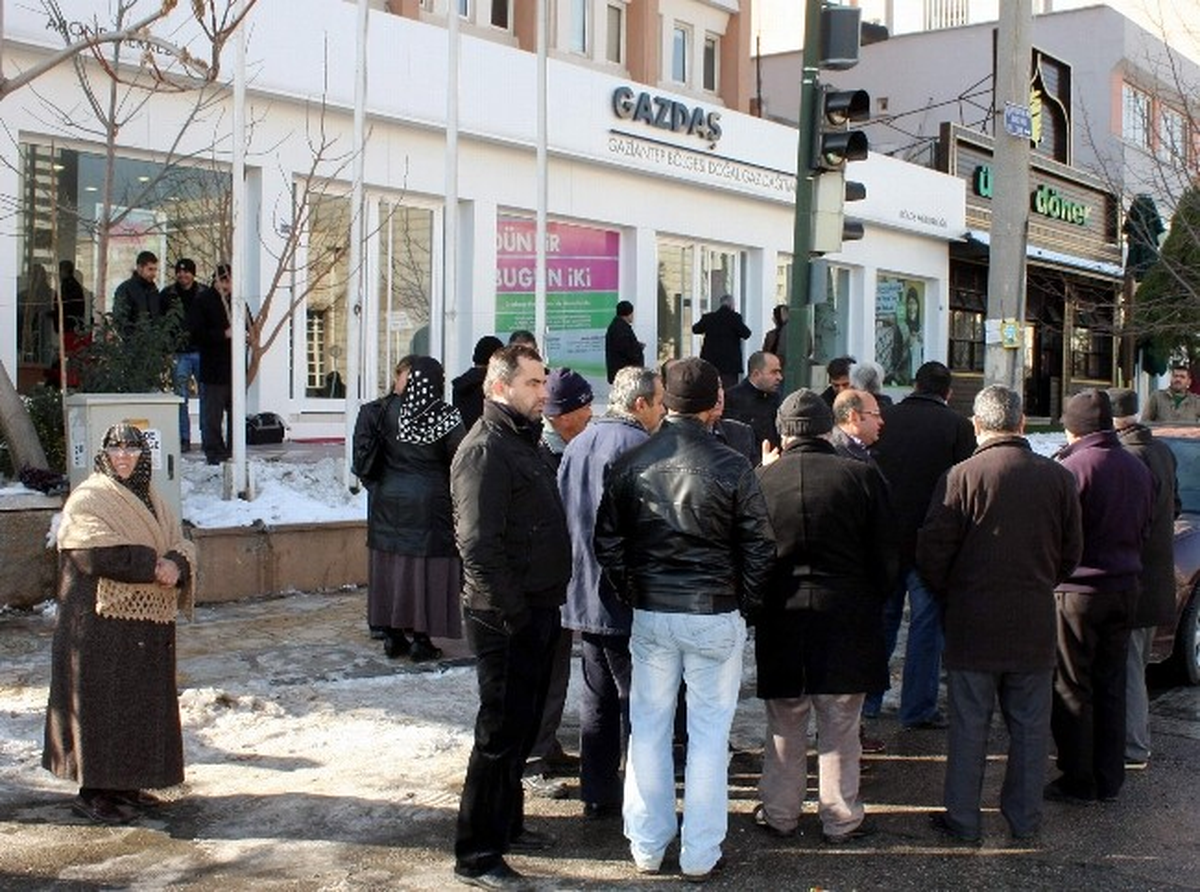 Evleri Garaj Tapulu Olduğu İçin Doğalgaz Alamayan Ailelerin Feryadı