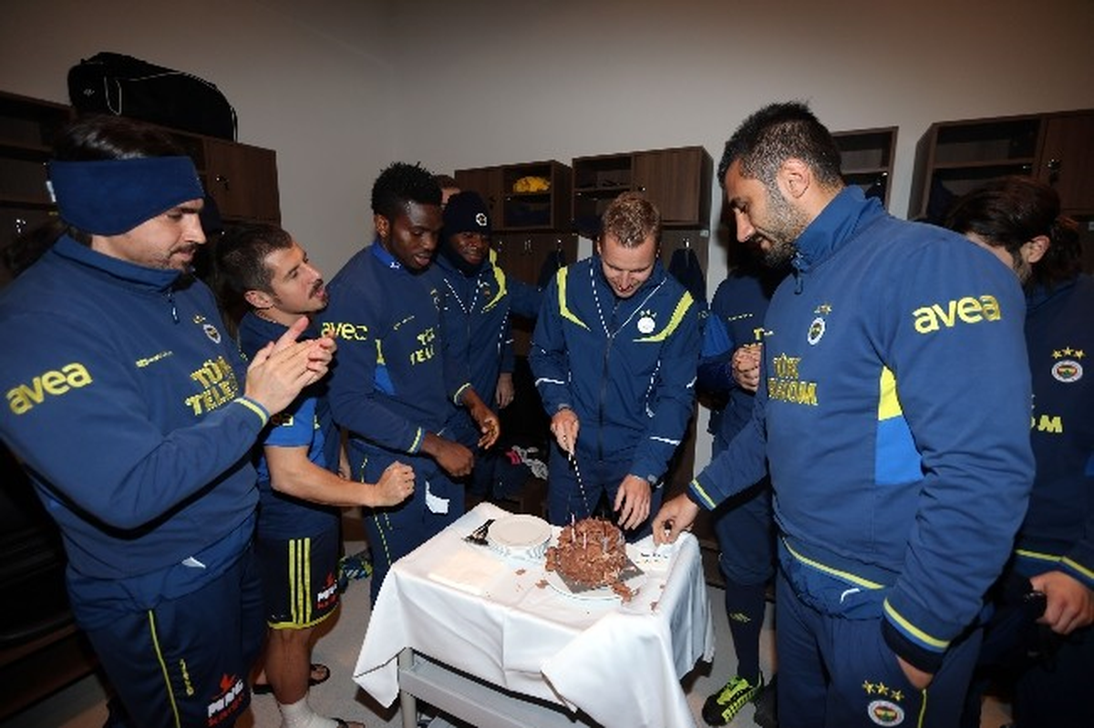 Fenerbahçe, Karabükspor\'a Hazırlanıyor