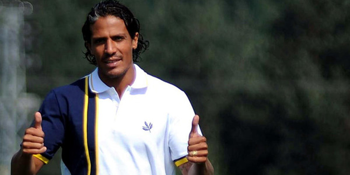 Fenerbahçeli Alves\'in Mutlu Günü