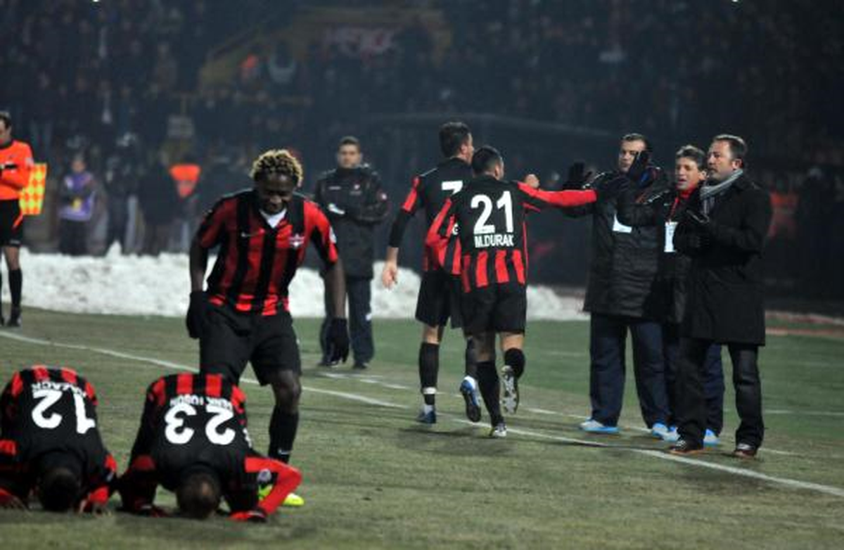 Gaziantepspor Sergen\'le Farklı