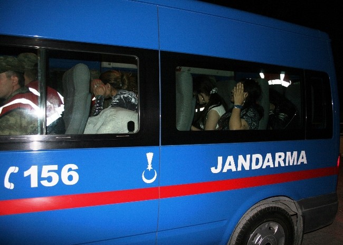Iğdır\'da Fuhuş Operasyonu: 8 Gözaltı