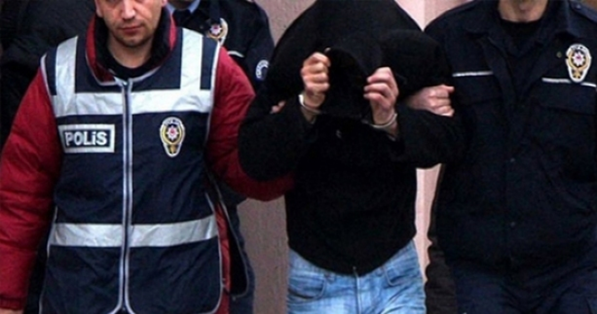 İzmir\'de Uyuşturucu Operasyonu